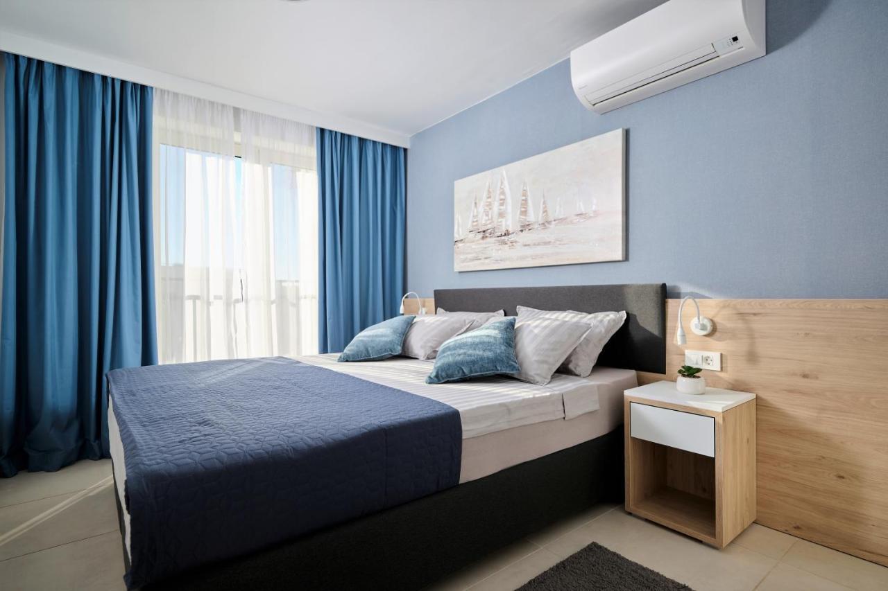 Vita Mirabilis Suite Umag Exterior photo